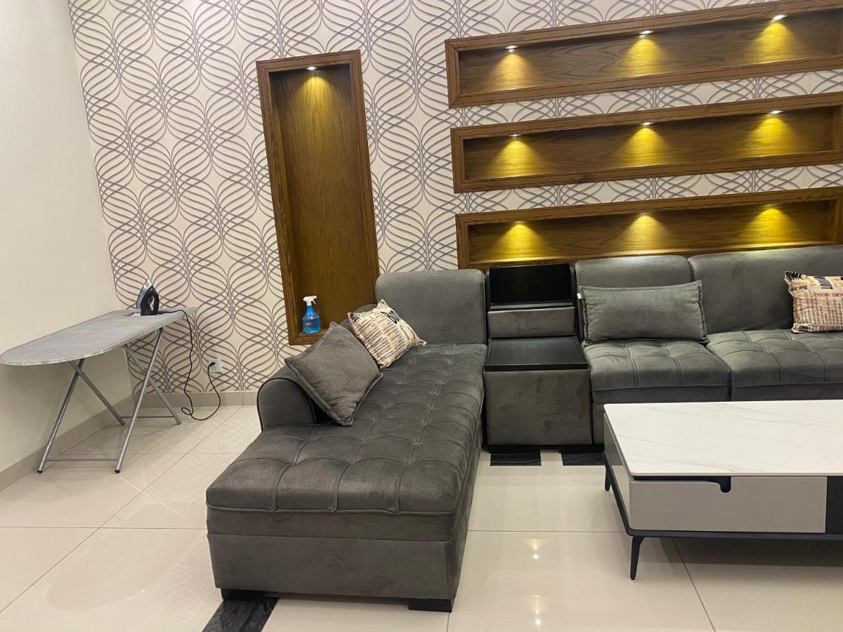 Luxury Guest House In Bahria Town Rávalpindí Exteriér fotografie