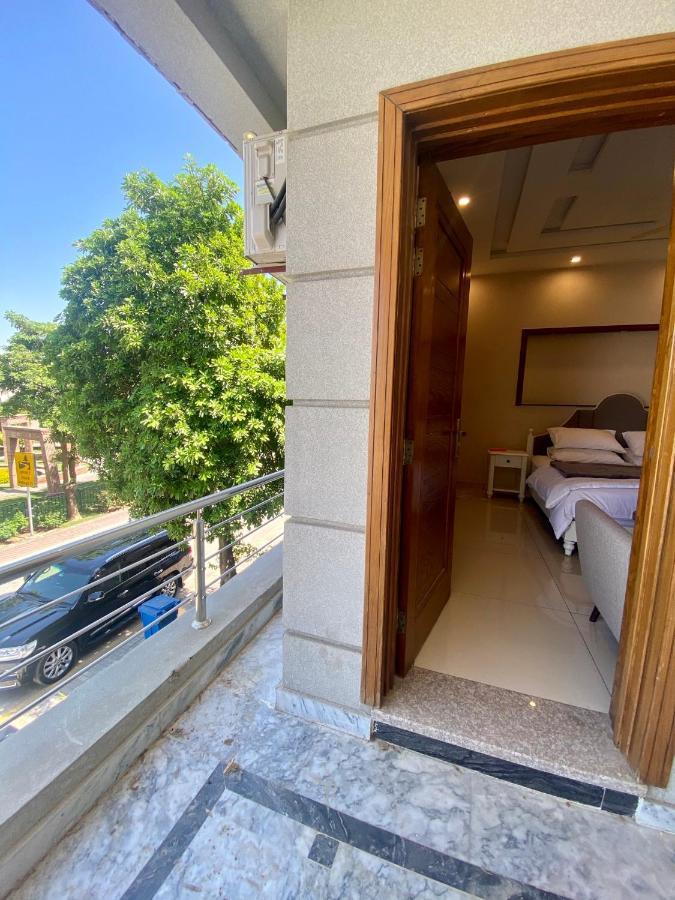 Luxury Guest House In Bahria Town Rávalpindí Exteriér fotografie