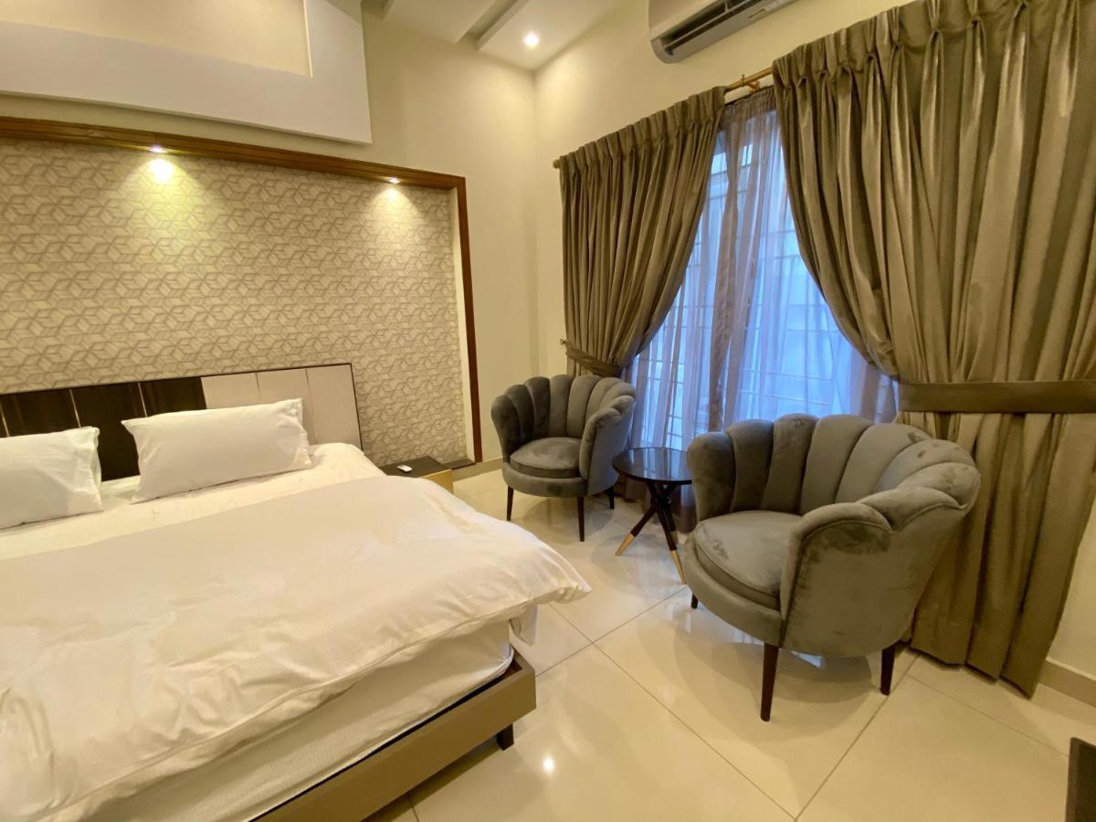 Luxury Guest House In Bahria Town Rávalpindí Exteriér fotografie