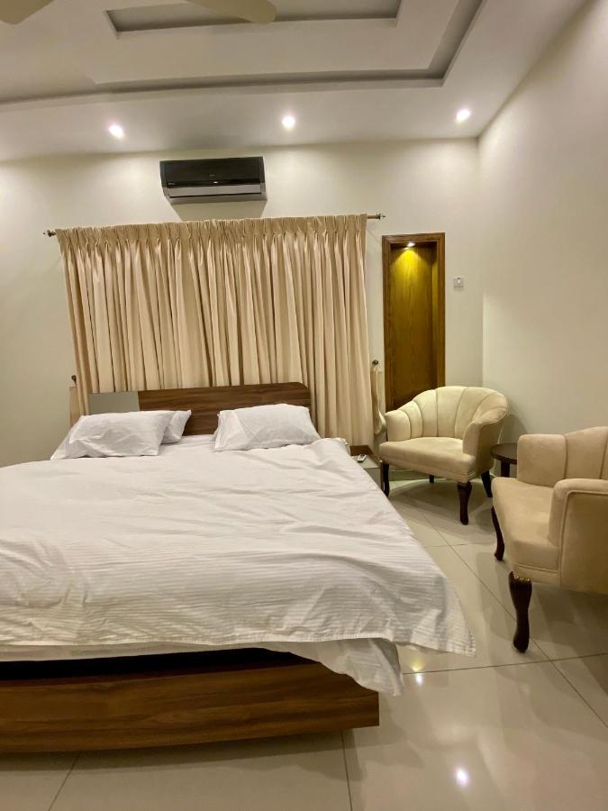 Luxury Guest House In Bahria Town Rávalpindí Exteriér fotografie